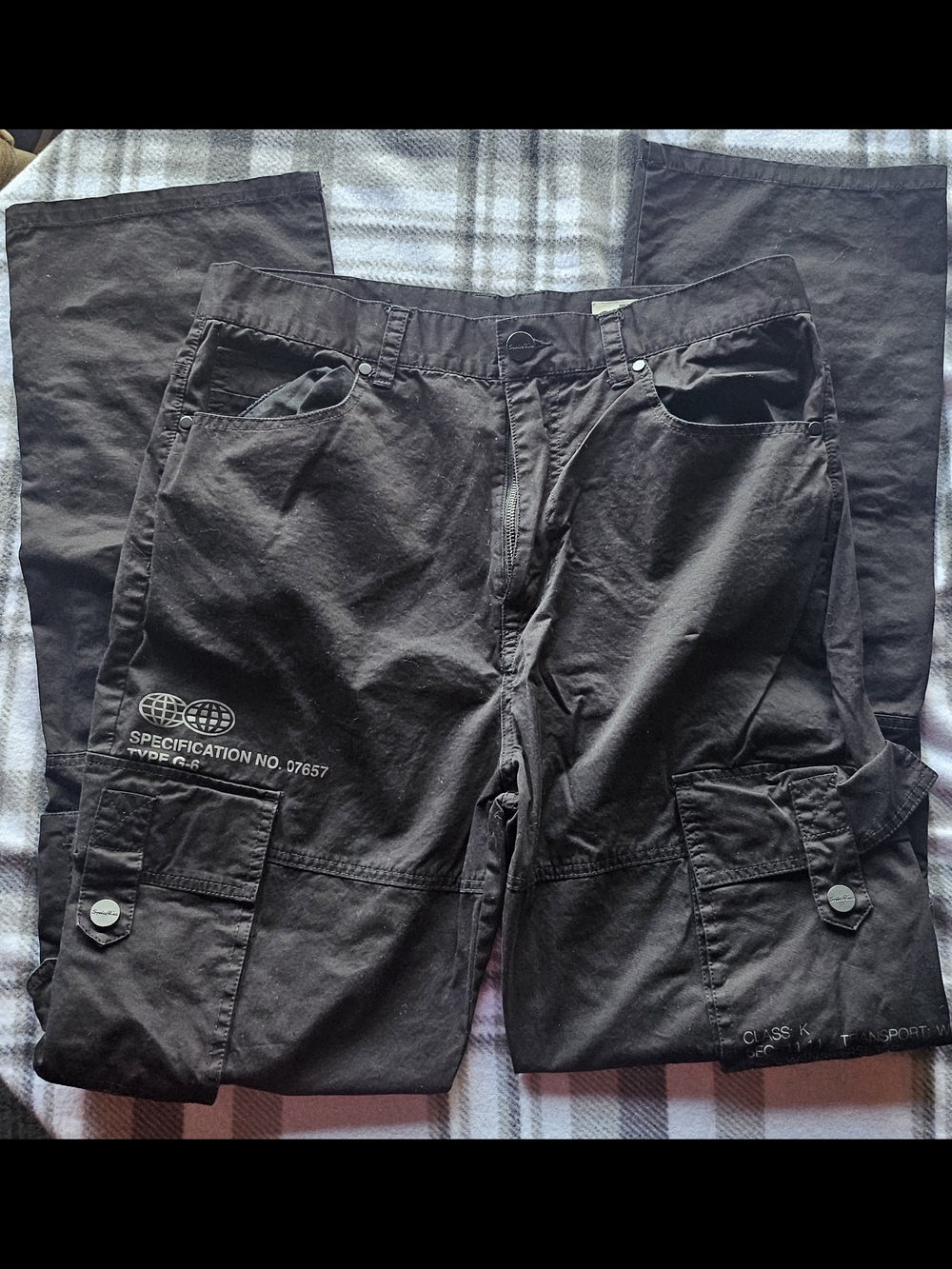 Smoke Rise Ny Men's Black Cargo Pants with Utility Pockets